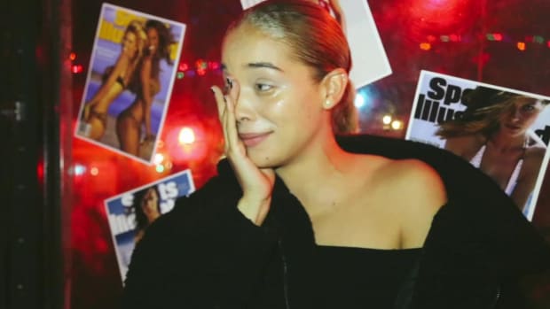 Jasmine Sanders is a Sports Illustrated Swimsuit 2019 Rookie!